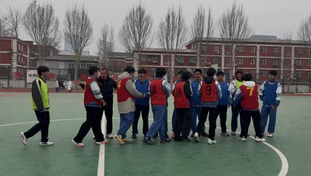 开云体育登录入口-北京市东方德才学校2026年高中部足球班超联赛正式开幕
